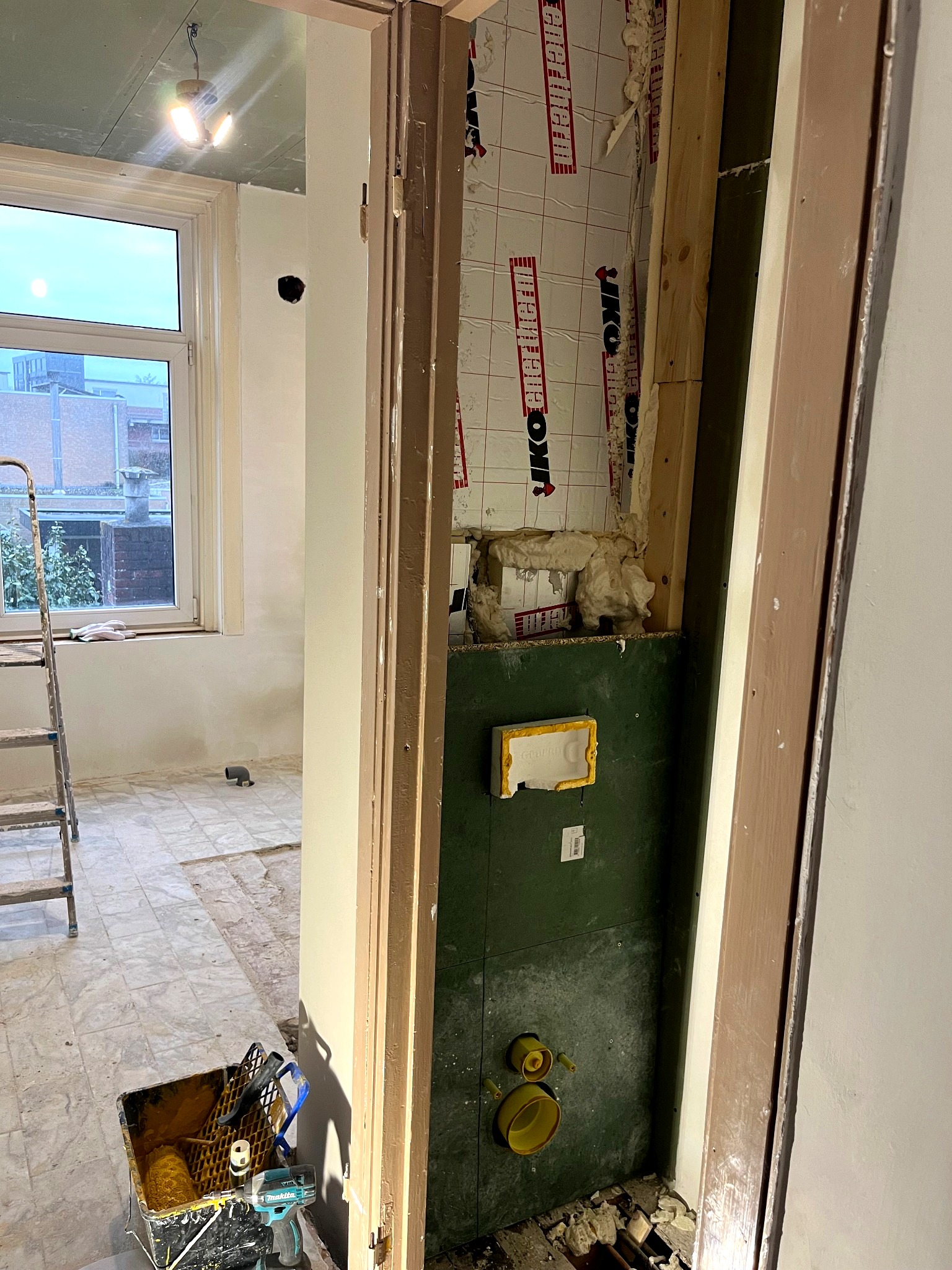 hoogstraten-wc-suspendat foto